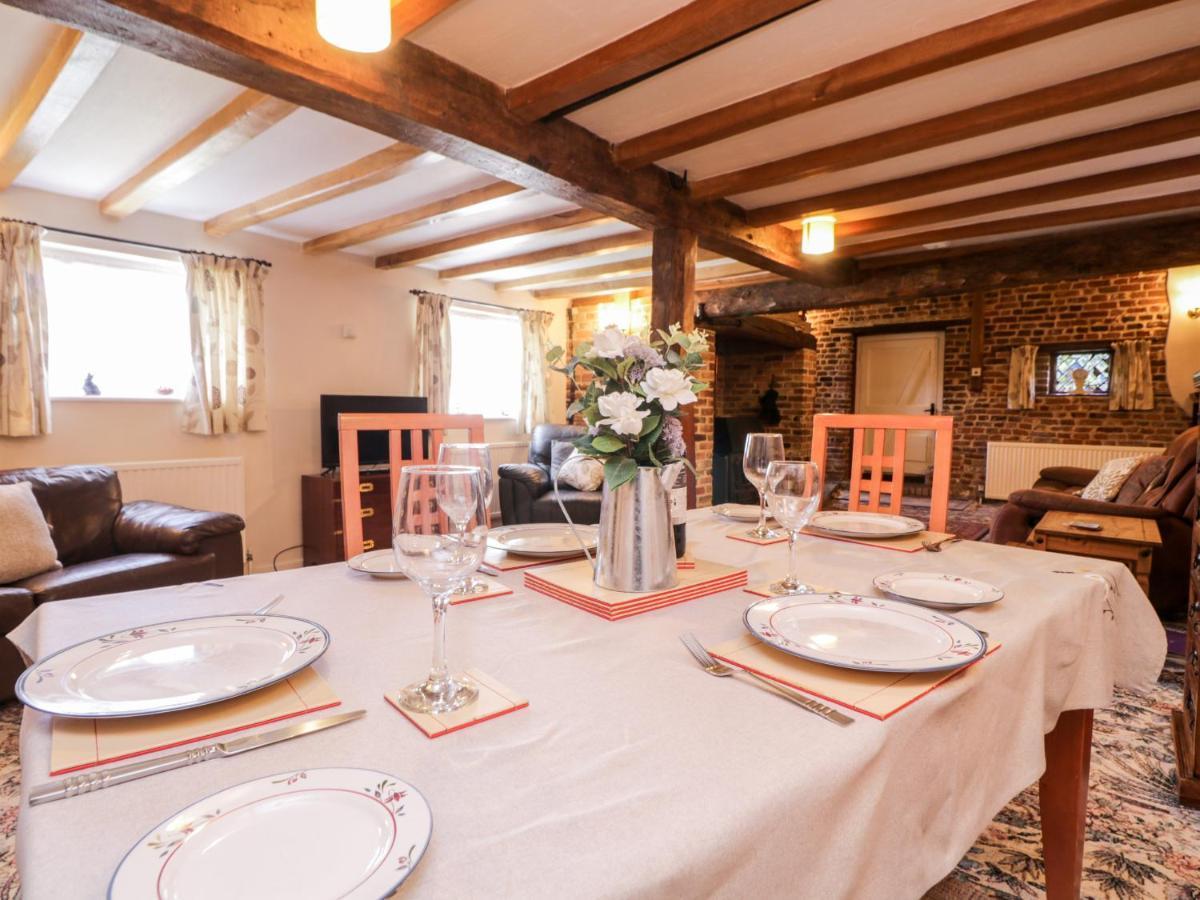 Brew Cottage Chislet Buitenkant foto